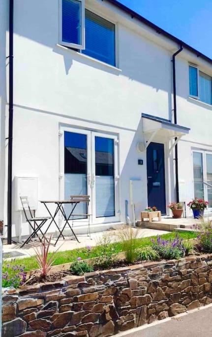 Modern Chic Summer Holiday Retreat. *